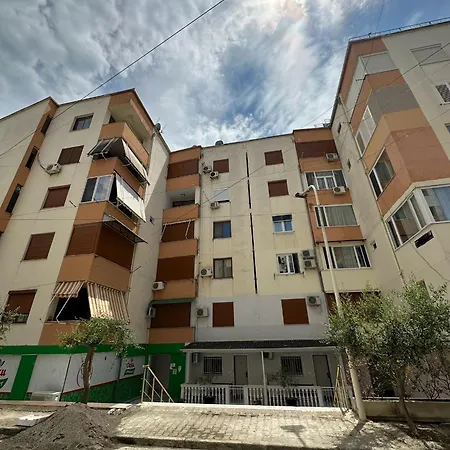 Apartment Vrapi *
